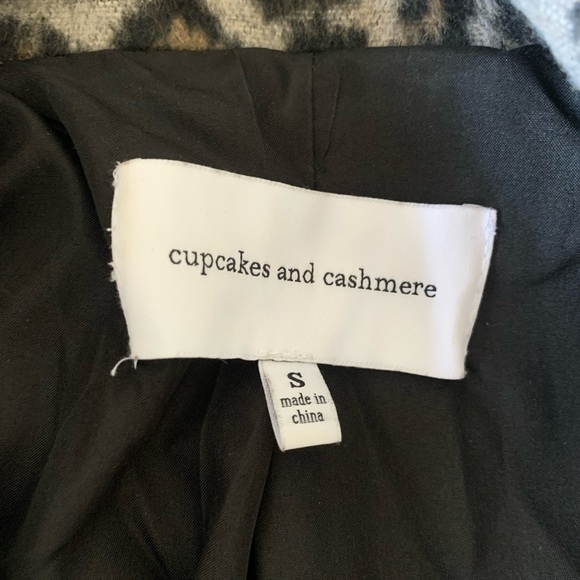 Leopard print Jacket - Picture 2 of 2